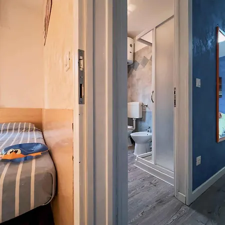Apartman In 51277 *